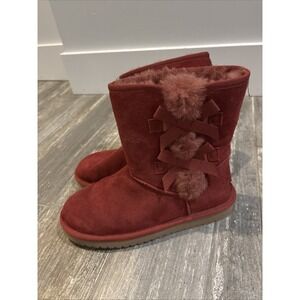 Kookaburra By Ugg Victoria Short Suede Bow Boots Red Size 7 Coquette Winter Cozy